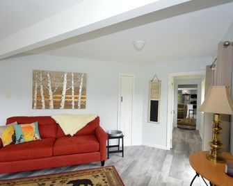 Black Bear Cabin - The Mountain Retreat! - Berkeley Springs - Ložnice