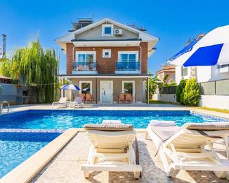 Villa Mazoya - Dalyan (Mugla) - Pool