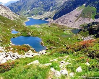 Studio with balcony in Ax les thermes 300m from the cable cars and thermal baths - Ax-Les-Thermes - Building