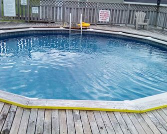 Mayfield Country Cottages - Cavendish - Pool