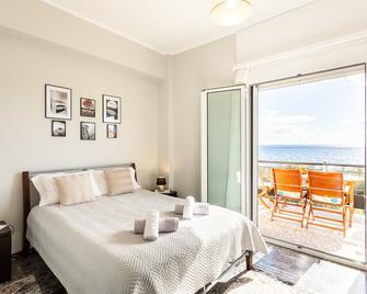 Sunset Serenity - Kardamili Seaside Getaway - Kardamyli - Bedroom