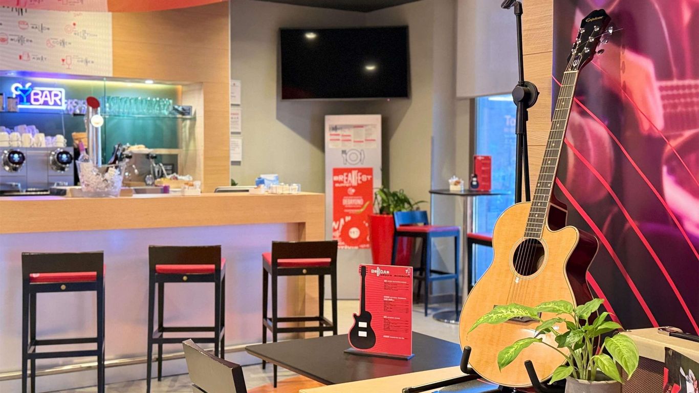 إيبيس مدريد ثنترو لاس فينتاس