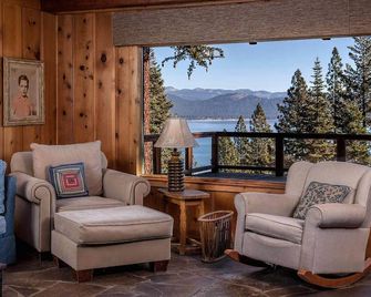 Location Location Locationwith Panoramic Views Of Lake Tahoe - Carnelian Bay - Living room