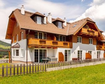 Apartment Top 1 by Interhome - Sankt Margarethen im Lungau - Будівля