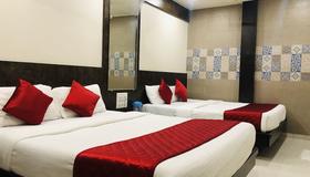 Hotel Guest Inn Residency - Mumbai - Bedroom