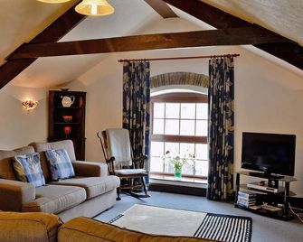2 bedroom accommodation in Egloskerry, near Launceston - Launceston - Obývací pokoj