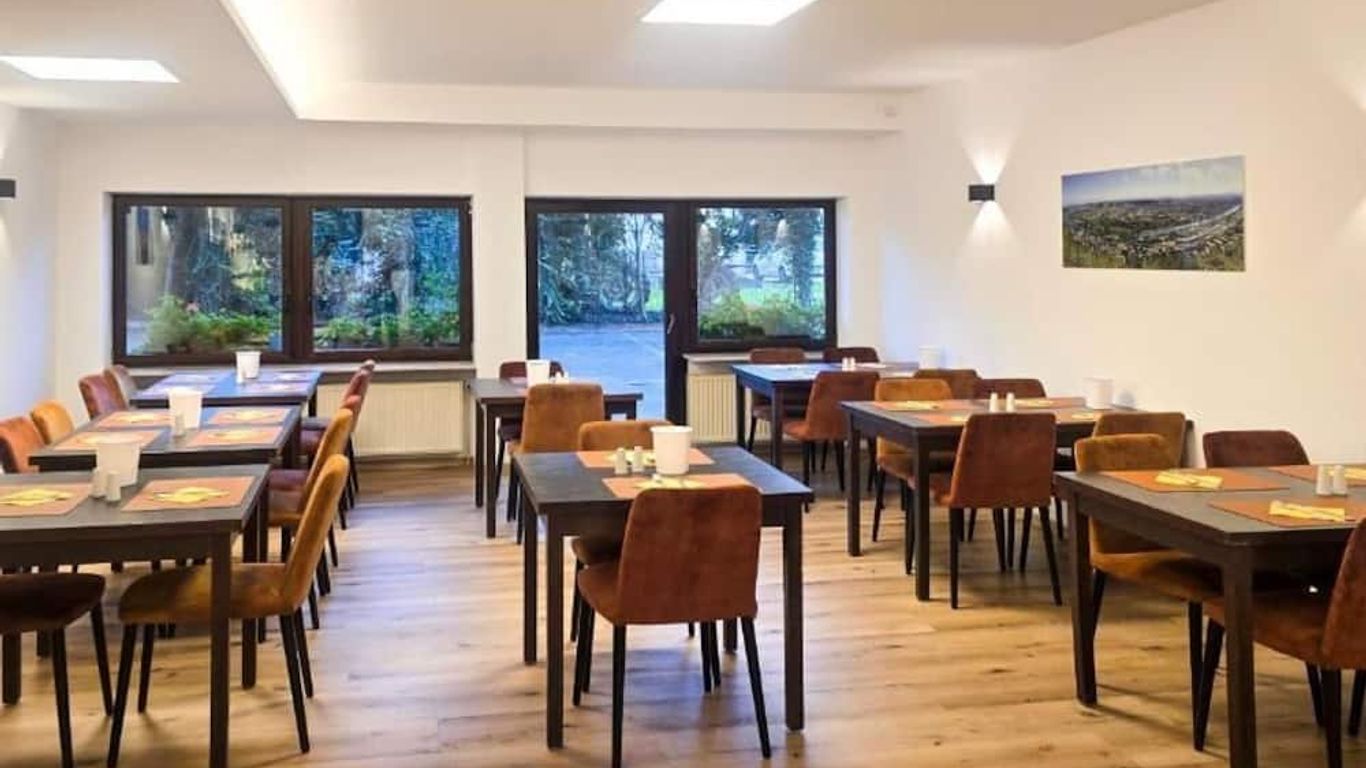 미틀러스 레스토랑 호텔