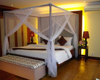 Lux Riverside Hotel & Apartment - Phnom Penh - Bedroom