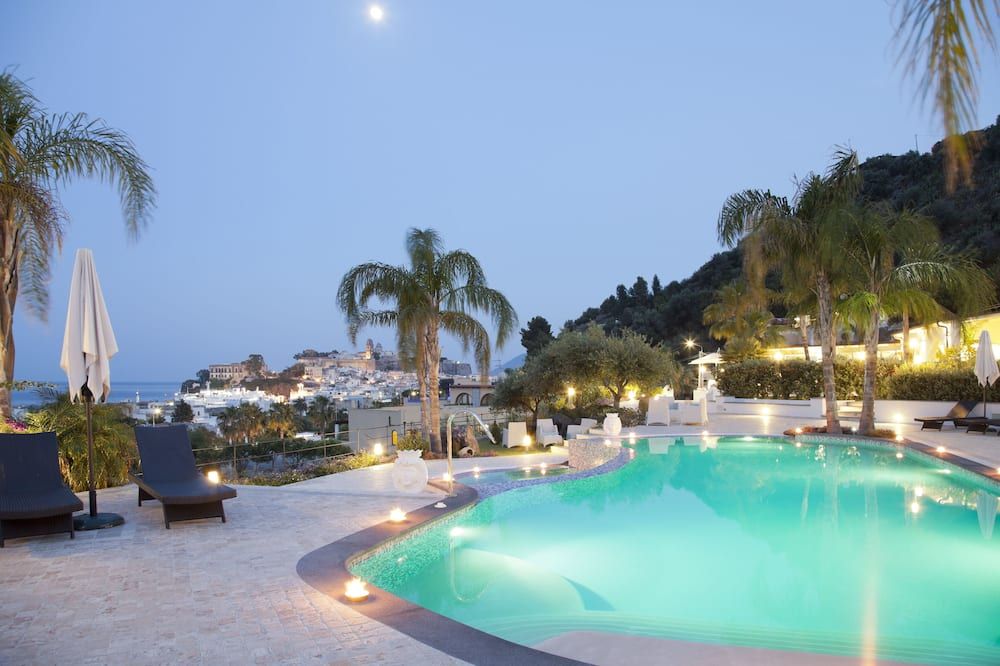 Hotel Mea - Aeolian Charme - ליפארי - בריכה