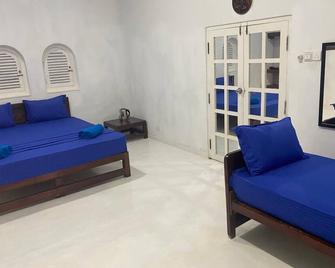 Shore Beach Villa - Unawatuna - Habitación