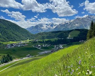 Large flat in Umhausen with small balcony - Niederthai - Teren de golf