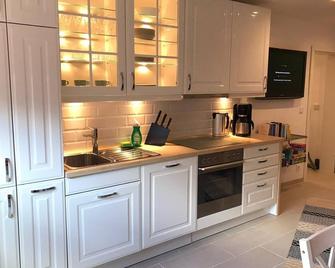 Ferienwohnung kleines Zuhause - Mülheim - Kitchen