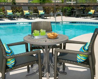 Hampton Inn Hilton Head - Hilton Head Island - Pool