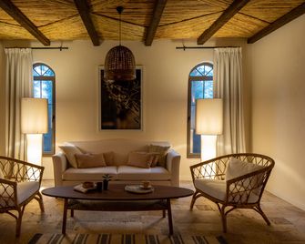 Zigo's Hotel - Ortaca - Wohnzimmer