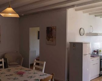 Le gîte le bastillaume - Martailly-lès-Brancion - Dining room