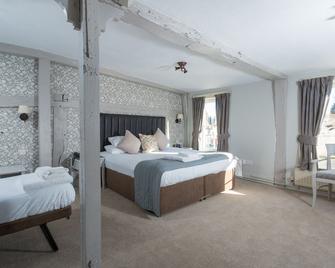 Dog & Bear Hotel - Maidstone - Bedroom