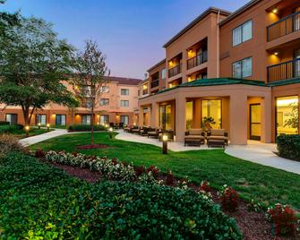Courtyard by Marriott Richmond Airport - Sandston - Building