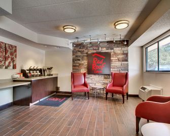 Red Roof Inn St Louis - Westport/ Maryland Heights - St. Louis - Salon