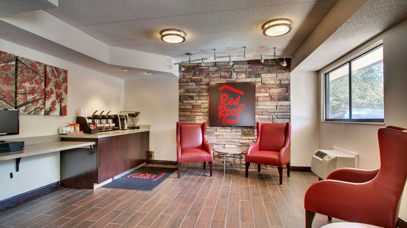 Red Roof Inn St Louis - Westport/ Maryland Heights