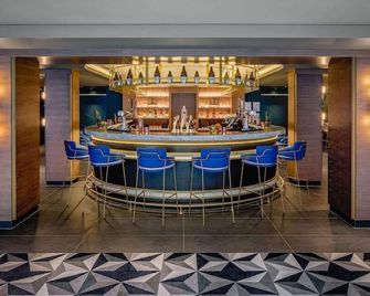 YOTEL Edinburgh, Select by Hilton - Edinburgh - Bar