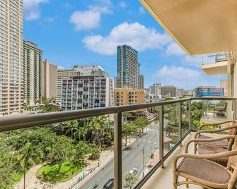 Luana Waikiki Hotel & Suites - Honolulu - Balcony