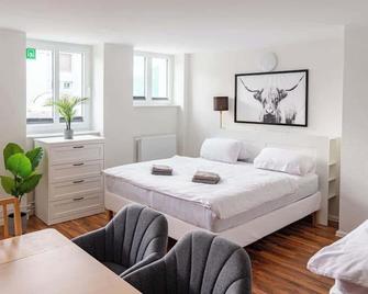 Apartments am Hauptbahnhof - Rostock - Schlafzimmer