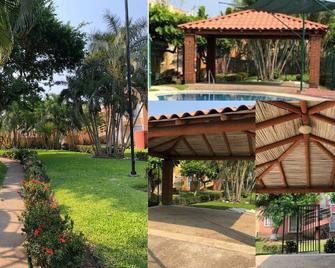 Departamento Condominio En Ixtapa Con Al - Ixtapa - Pool