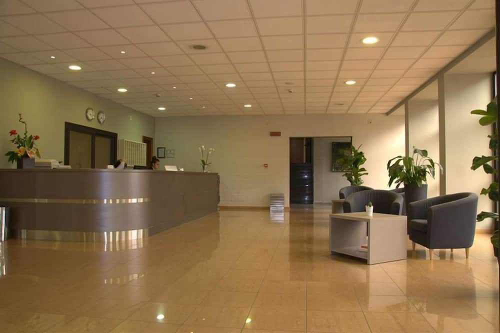 Casa Leonori - Santa Maria degli Angeli - Front desk