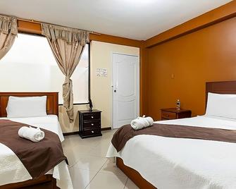 Hotel Miraflores - Ibarra - Bedroom