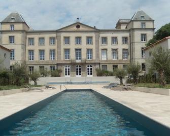 Welcome to Villa \'les Lauriers\' - la Redorte - Carcassonne - Languedoc - La Redorte - Piscina