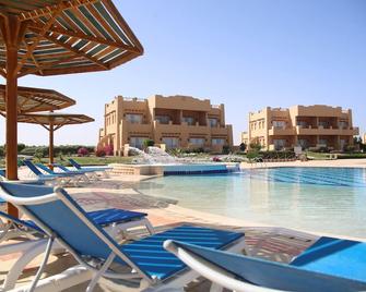Bliss Laguna Beach Resort - Marsa Alam - Basen