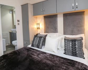 43 The Deri - New Quay - Bedroom