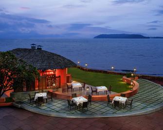Goa Marriott Resort and Spa - פאנג'י - פטיו