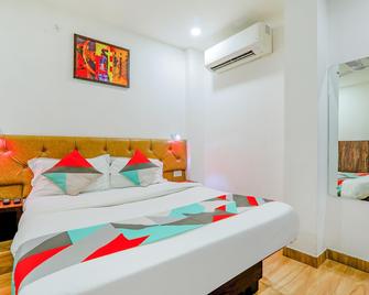 Fabexpress The Mall Inn - Kanpur - Bedroom