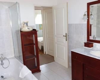 Comfortable House near to Sarlat in sunny SW France - Milhac - Baño