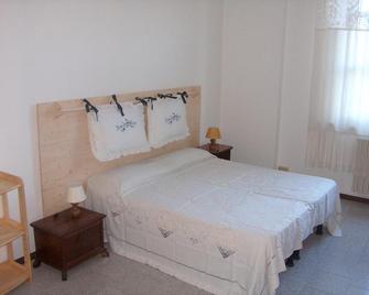 Residenza Leon D'oro - Cesena - Schlafzimmer