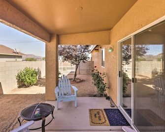 Kid-Friendly Kingman Home Near Parks and Dining - Kingman - Balcón
