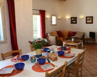 Mas des Sagnes - Saintes-Maries-de-la-Mer - Dining room