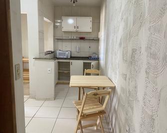 Cabo Frio - Braga - Kitnets - Aluguel Econômico - Cabo Frio - Cozinha