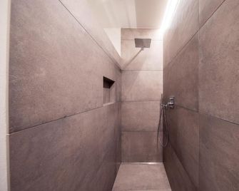 Softalpin Garden Suites - Eppan an der Weinstrasse - מסדרון
