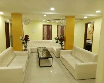 Hotel Tezpur City - Tezpur - Lobby