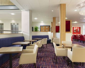 Ramada London North M1 - Λονδίνο - Bar