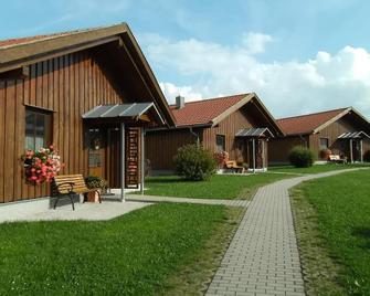 Gemütliches Feriendomizil mit Terrasse - Breitenberg - Edificio