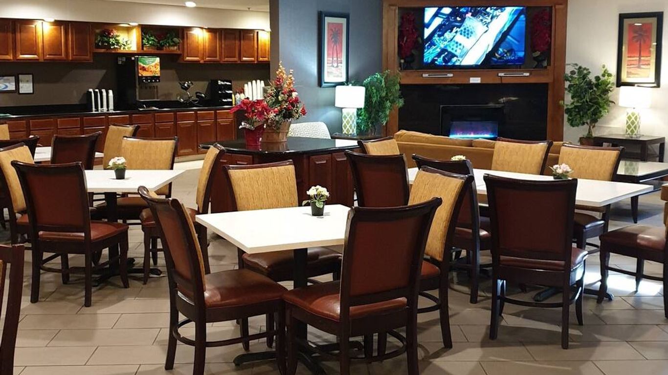 Hawthorn Extended Stay by Wyndham Kingsland