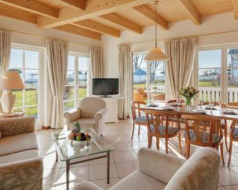 Precise Resort Schwielowsee - Werder - Wohnzimmer