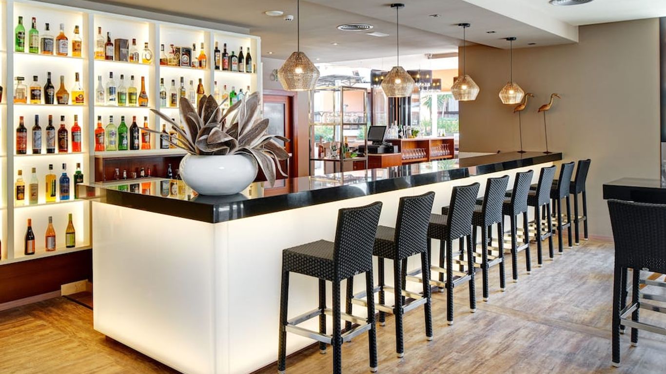 Protur Turó Pins Hotel