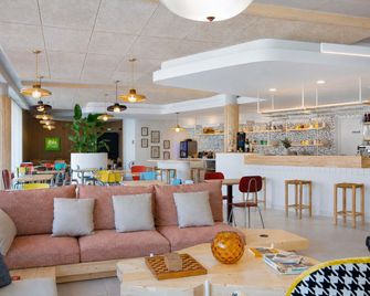 ibis Styles Salon de Provence - Salon-de-Provence - Rakennus
