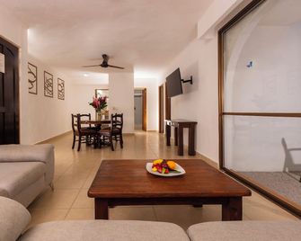 Costa Club Punta Arena - Todo Incluido - Puerto Vallarta