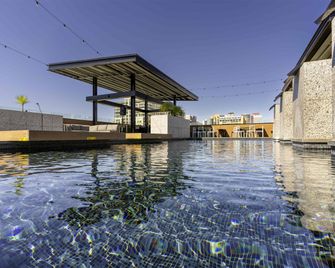 Adelaide Rockford - אדלייד - בריכה