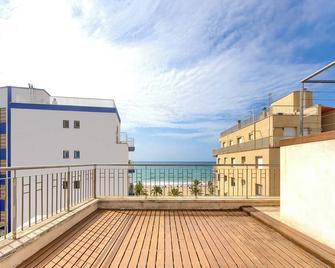 Pool&Beach Apartment Calafell by VM Group - Calafell - Balkon